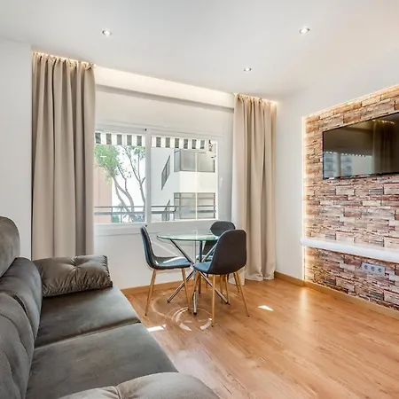 New 1 Bedroom On The Sea In Marbella. Апартаменты